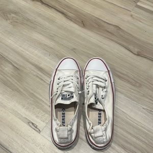 Cute low top white converse